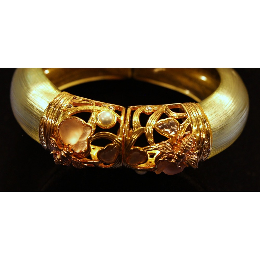 Alexis Bittar Lemon Lucite, Crystal, Pearl and Bee Hinged Bangle Bracelet. A3 - Picture 10 of 15